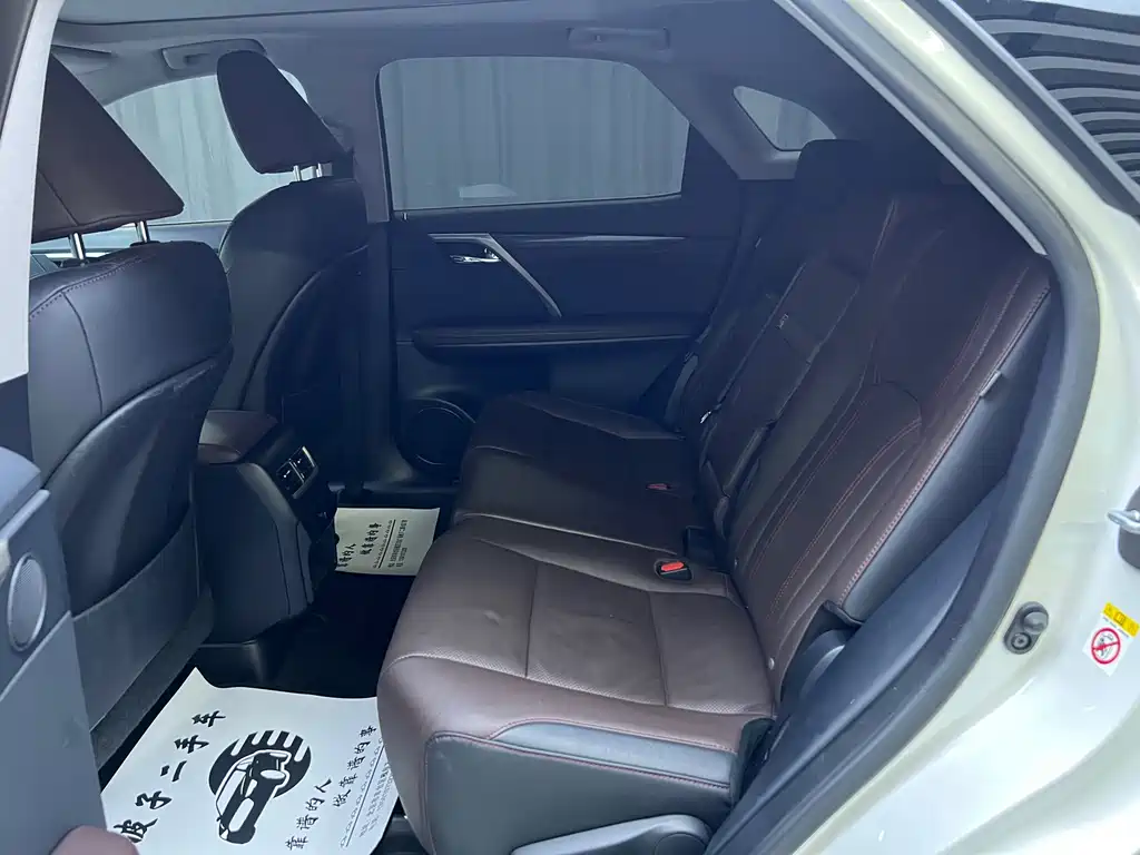 Lexus RX — фото 17