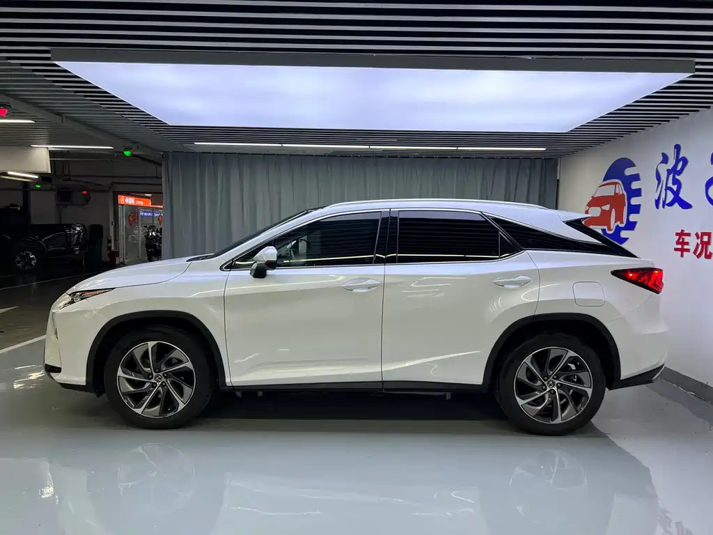 Lexus RX — фото 4