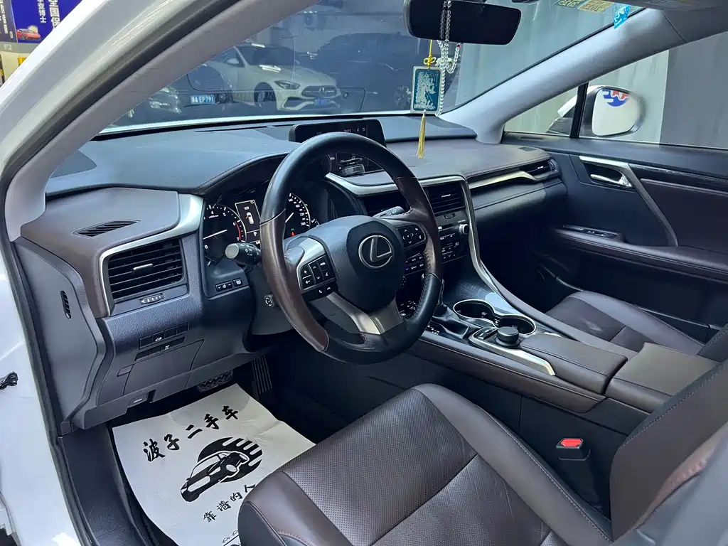Lexus RX — фото 9