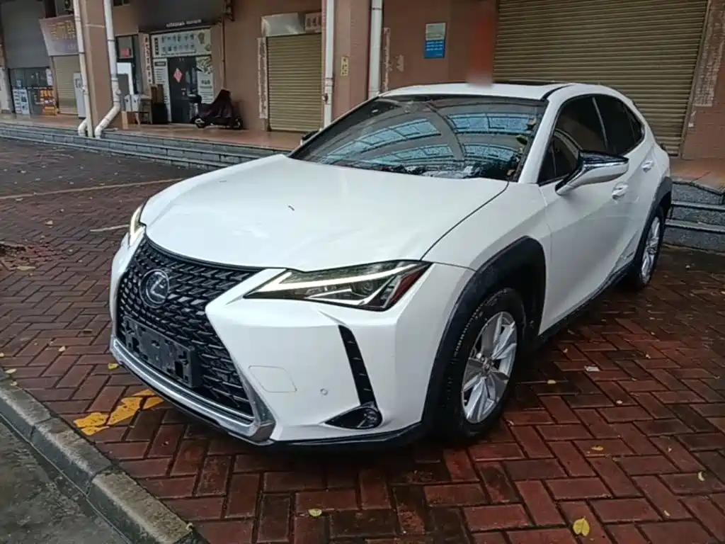Lexus UX — фото 2