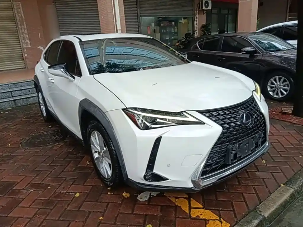 Lexus UX — фото 4