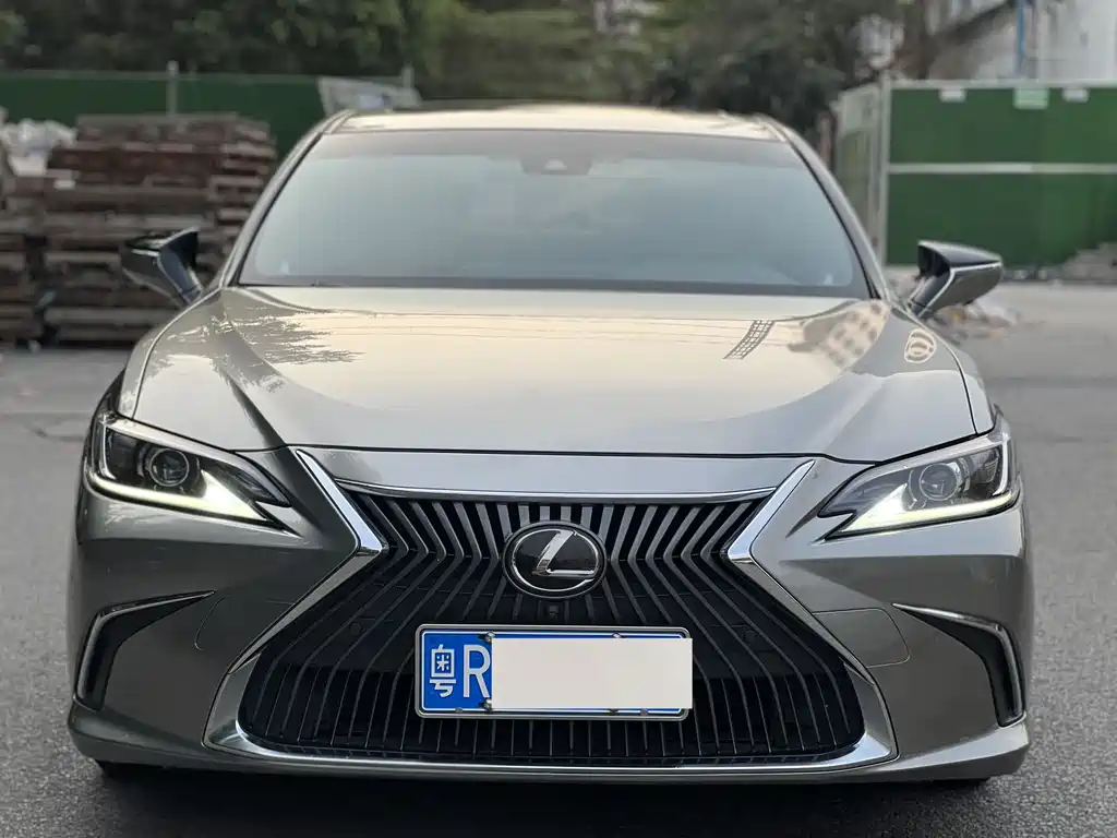 Lexus ES — фото 2