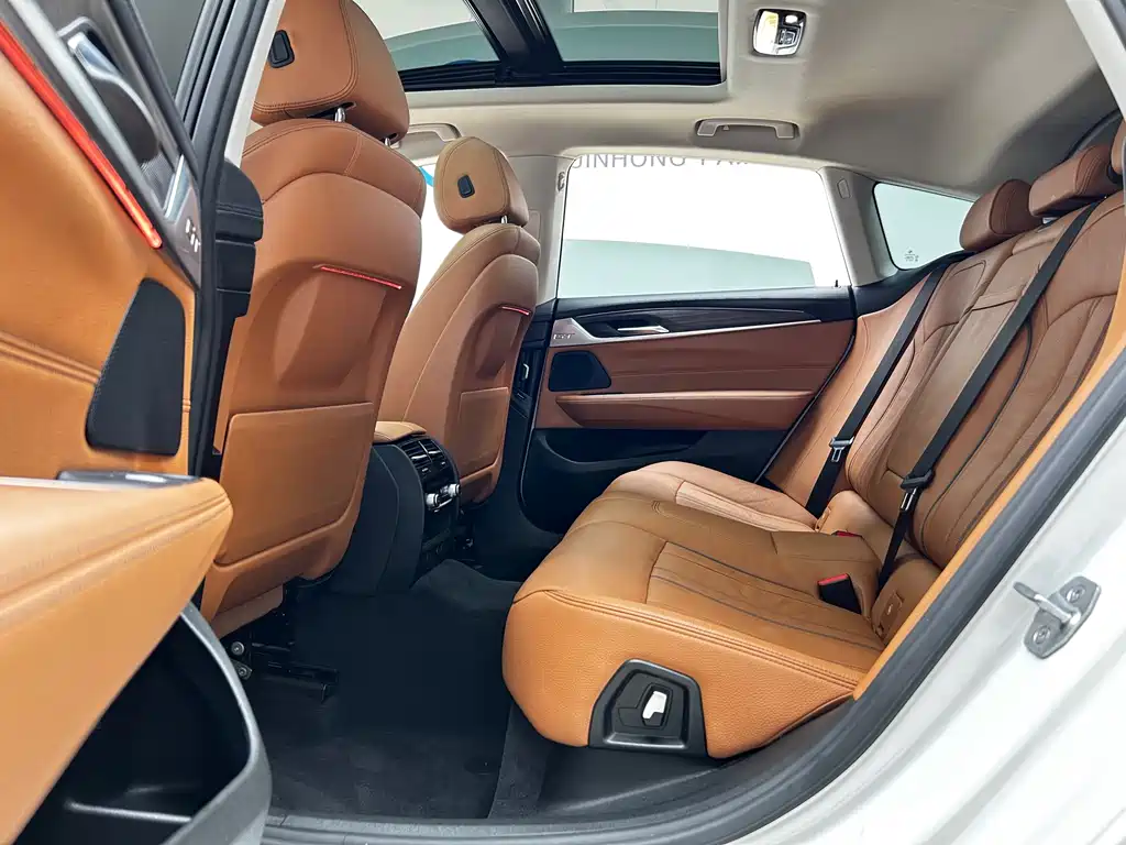 BMW 6 Series GT — фото 14