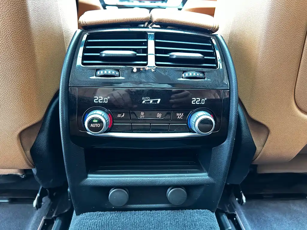 BMW 6 Series GT — фото 19