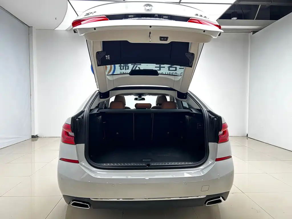 BMW 6 Series GT — фото 26
