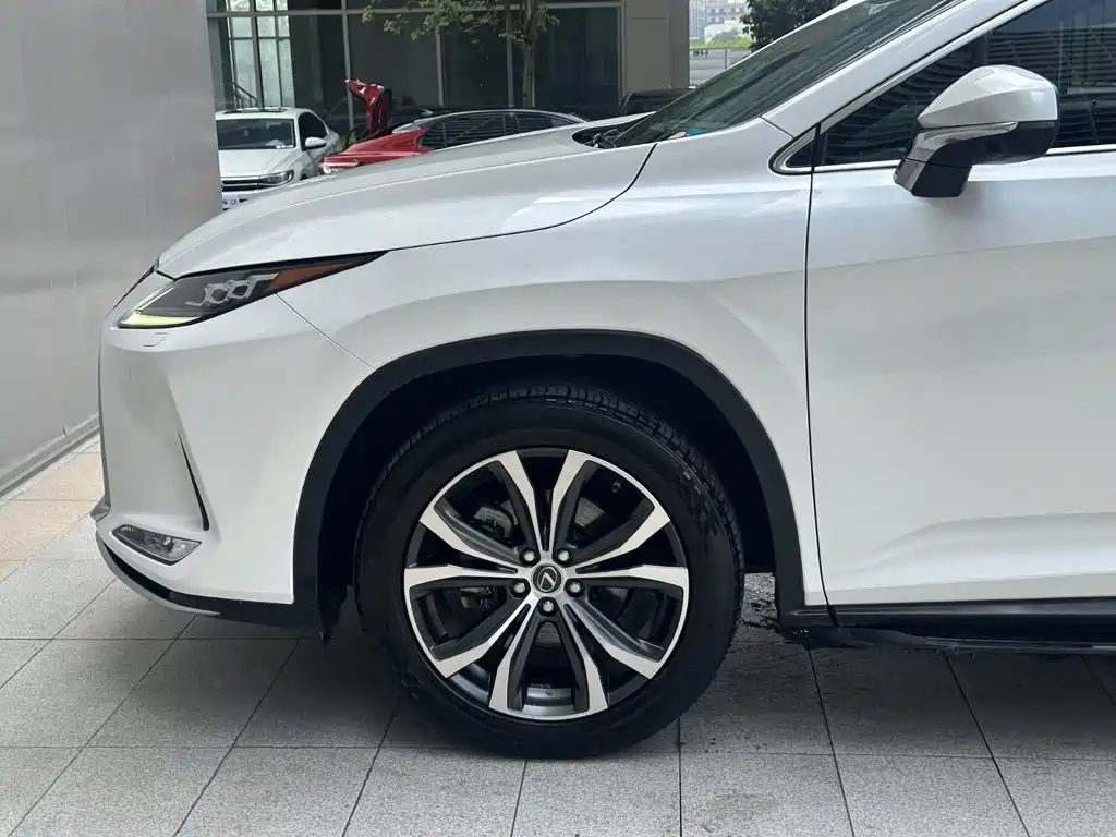 Lexus RX — фото 5
