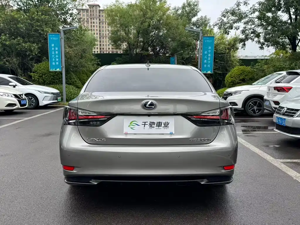 Lexus GS — фото 15