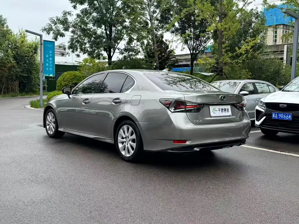 Lexus GS — фото 17