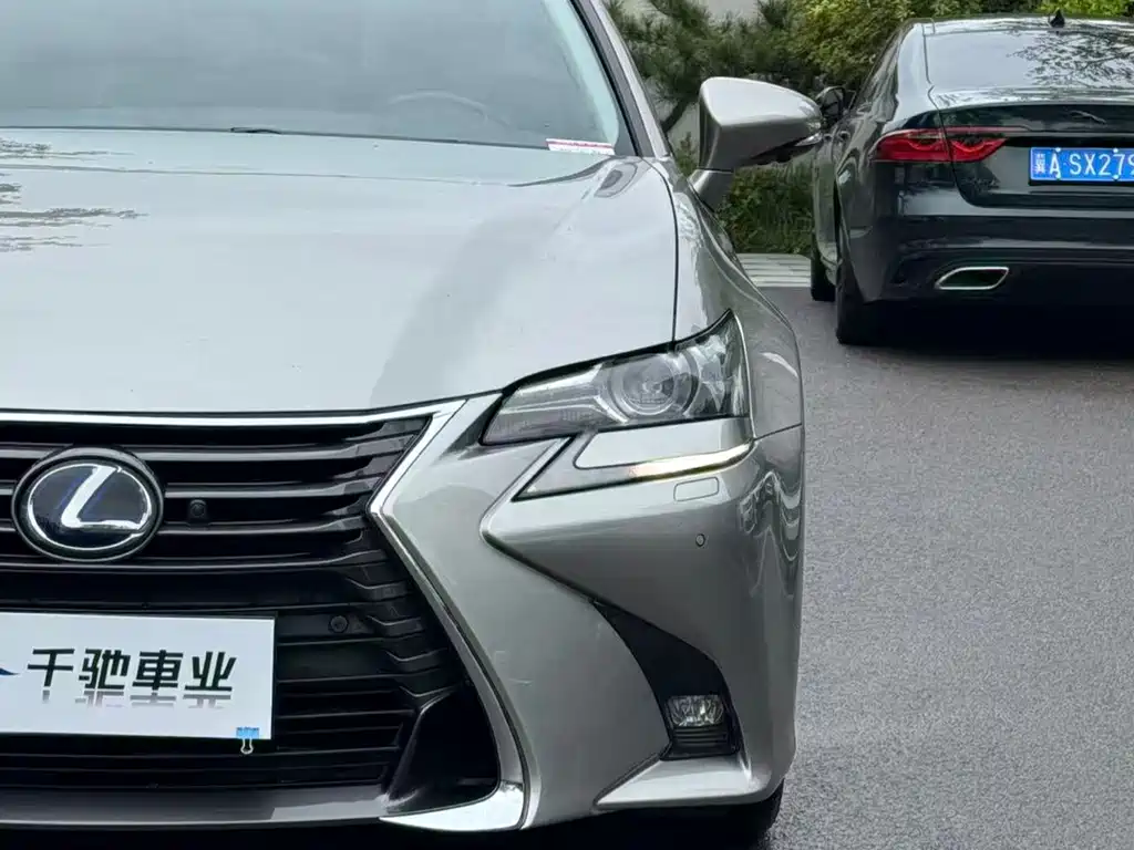 Lexus GS — фото 3