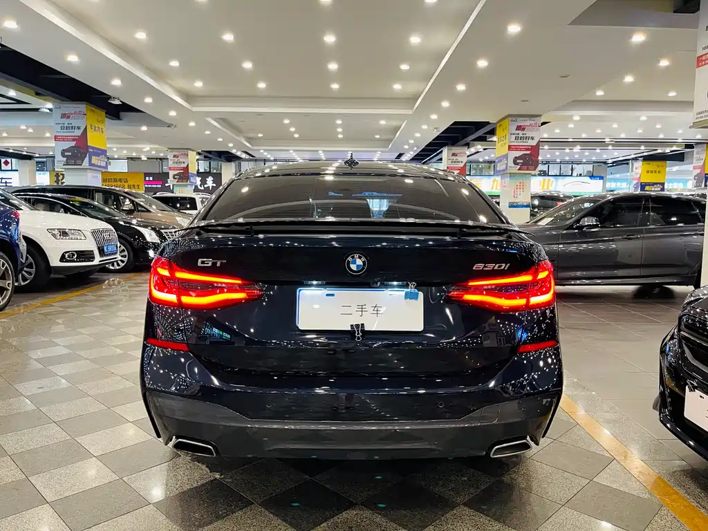 BMW 6 Series GT — фото 13