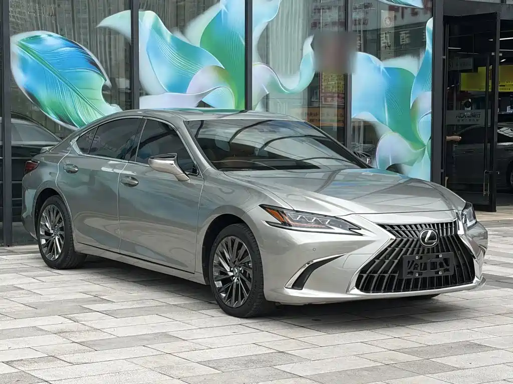 Lexus ES — фото 7