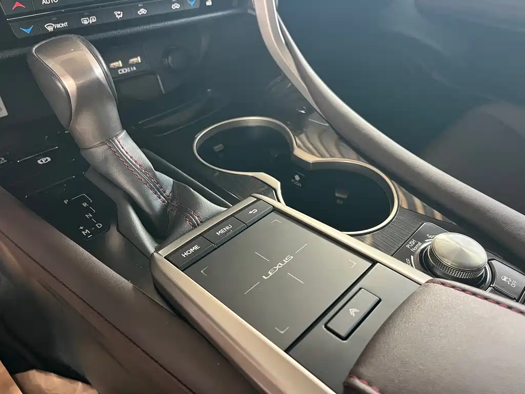 Lexus RX — фото 10