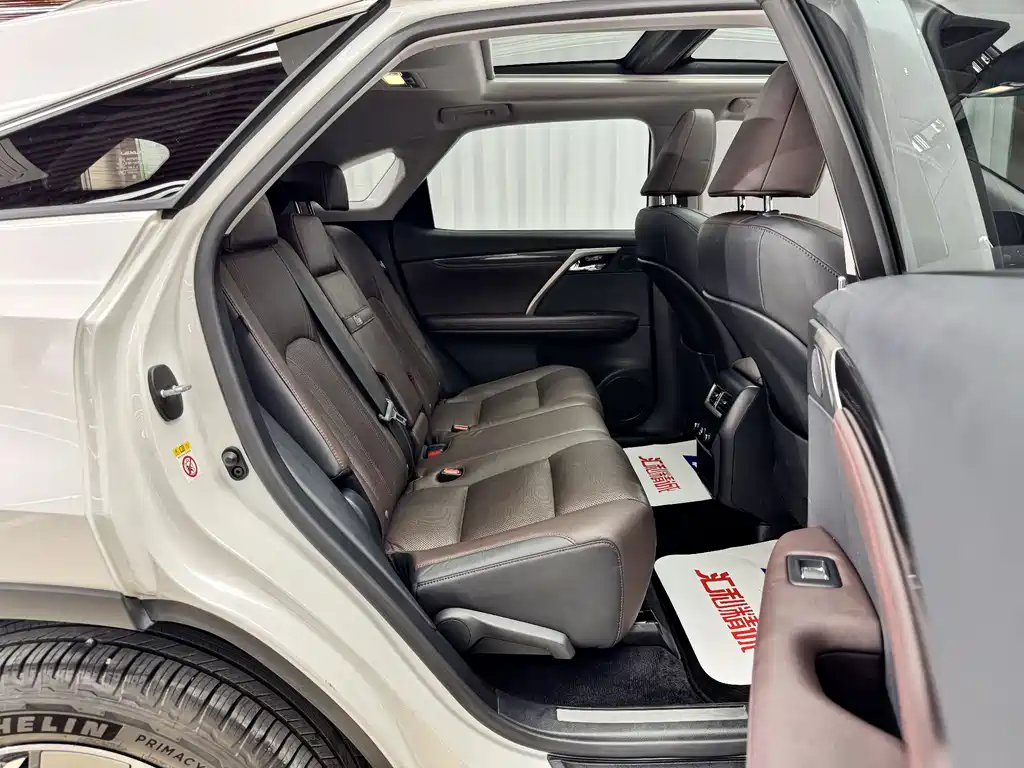 Lexus RX — фото 18