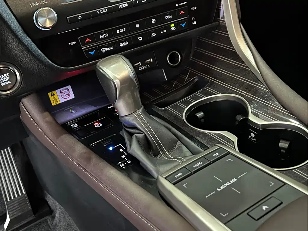 Lexus RX — фото 13