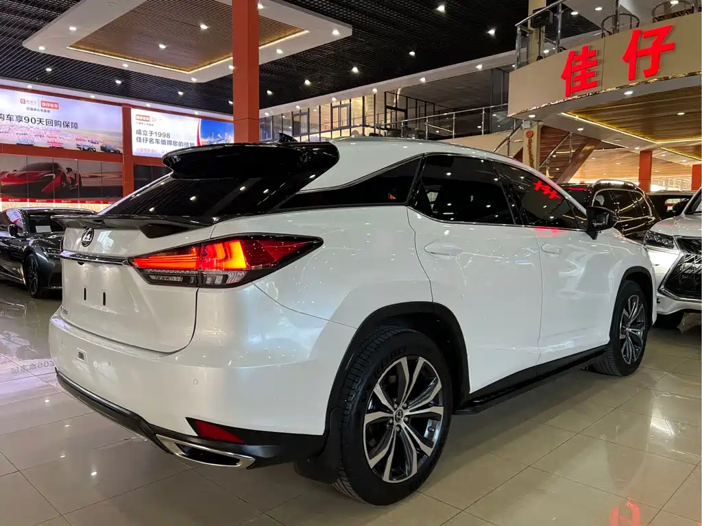 Lexus RX — фото 4