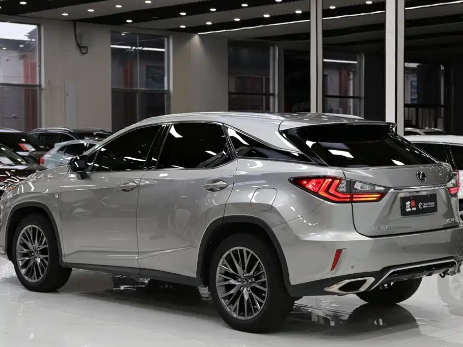 Lexus RX — фото 20