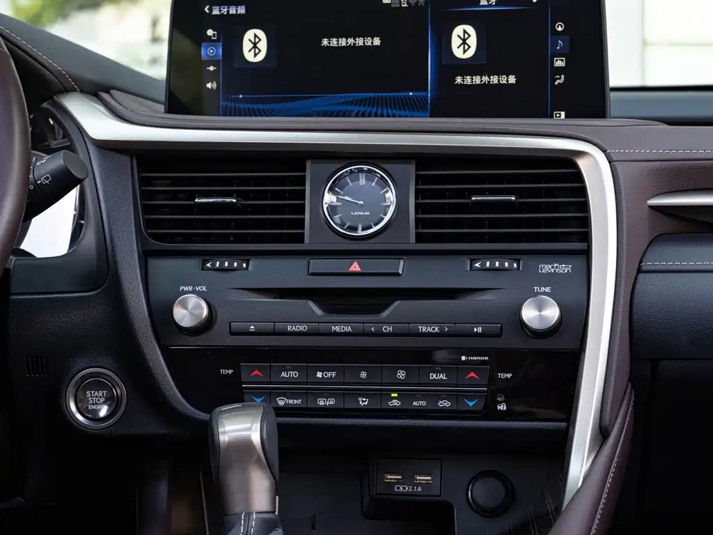 Lexus RX — фото 17