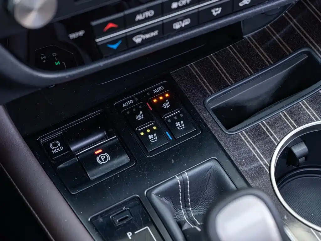 Lexus RX — фото 20