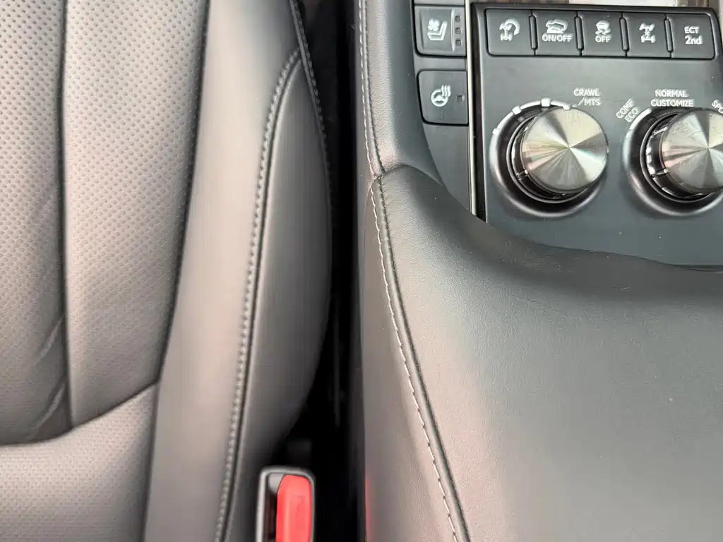 Lexus LX — фото 21
