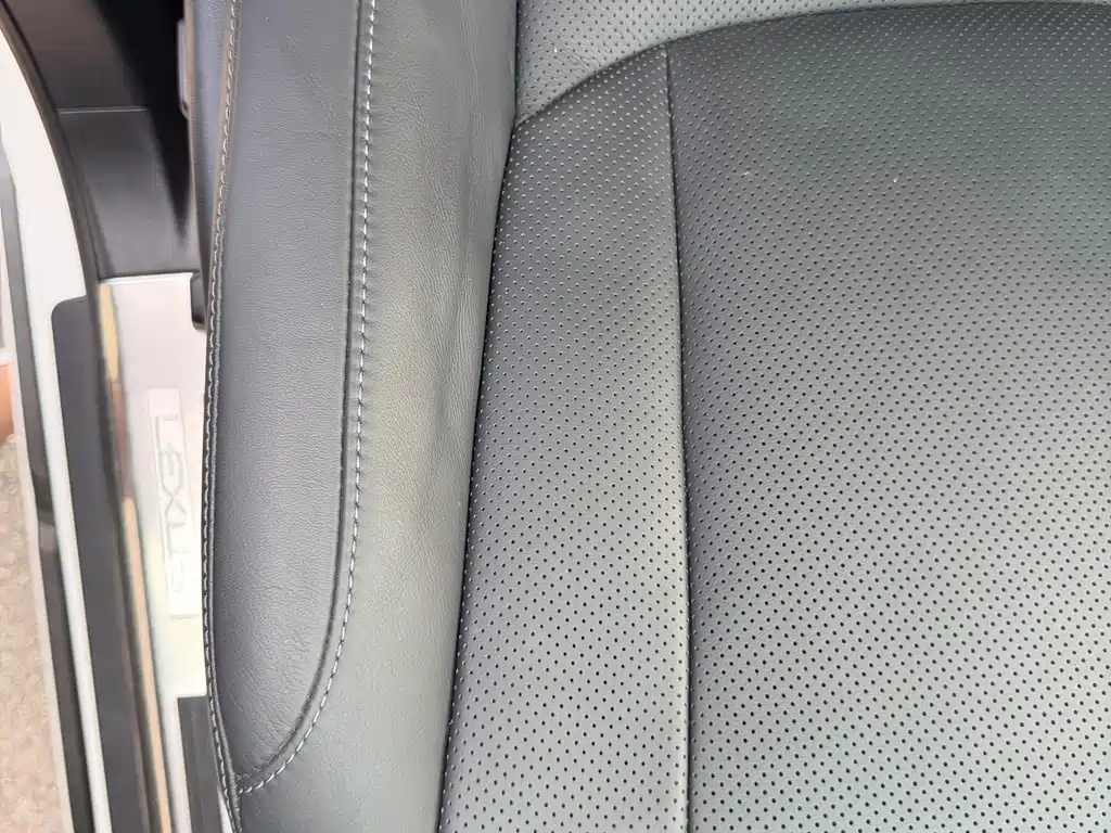 Lexus LX — фото 23