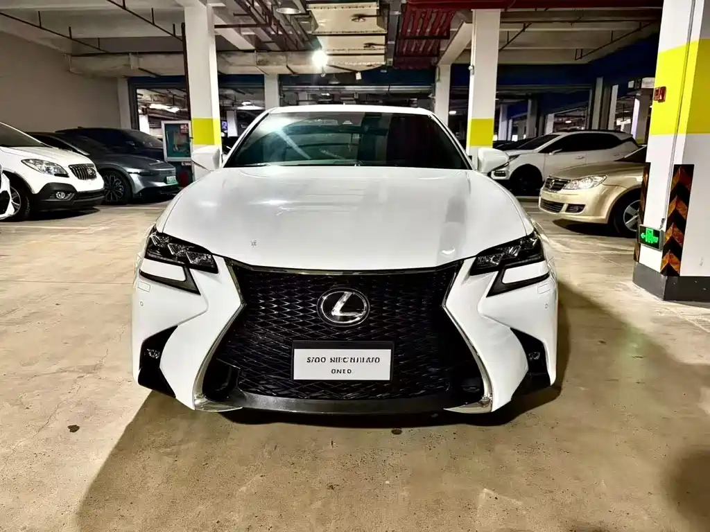 Lexus GS — фото 3