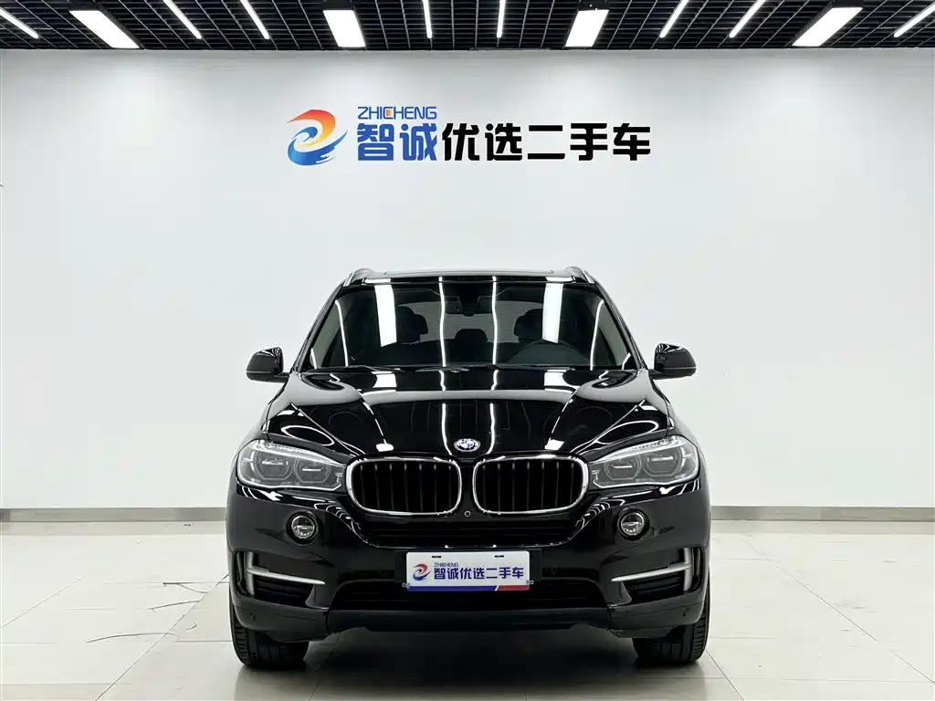 BMW X5 (Import) — фото 2