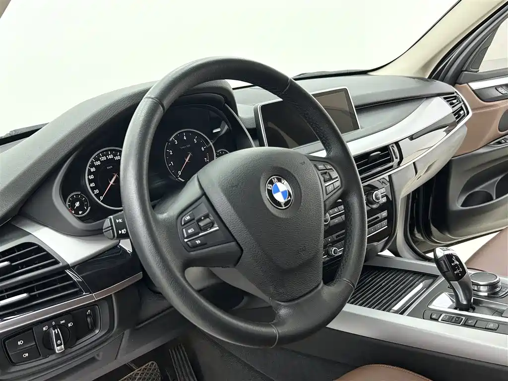 BMW X5 (Import) — фото 18