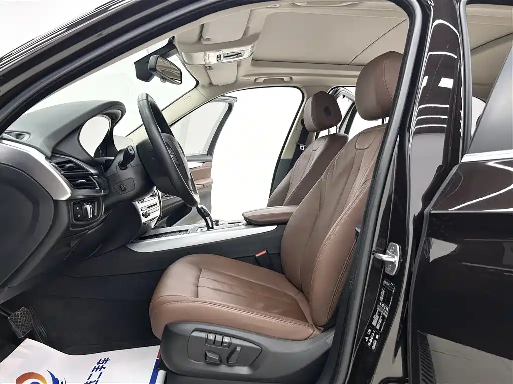 BMW X5 (Import) — фото 5