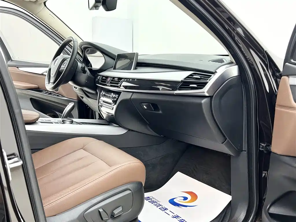 BMW X5 (Import) — фото 9