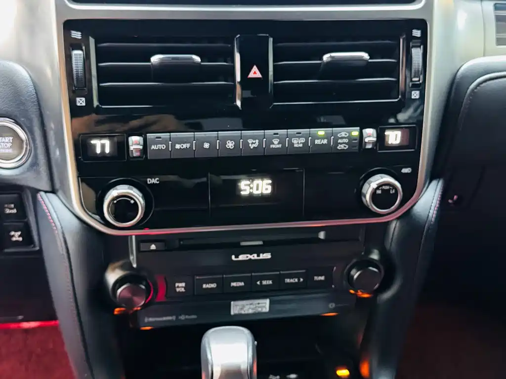Lexus GX — фото 13