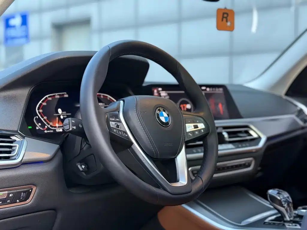 BMW X5 (Import) — фото 6