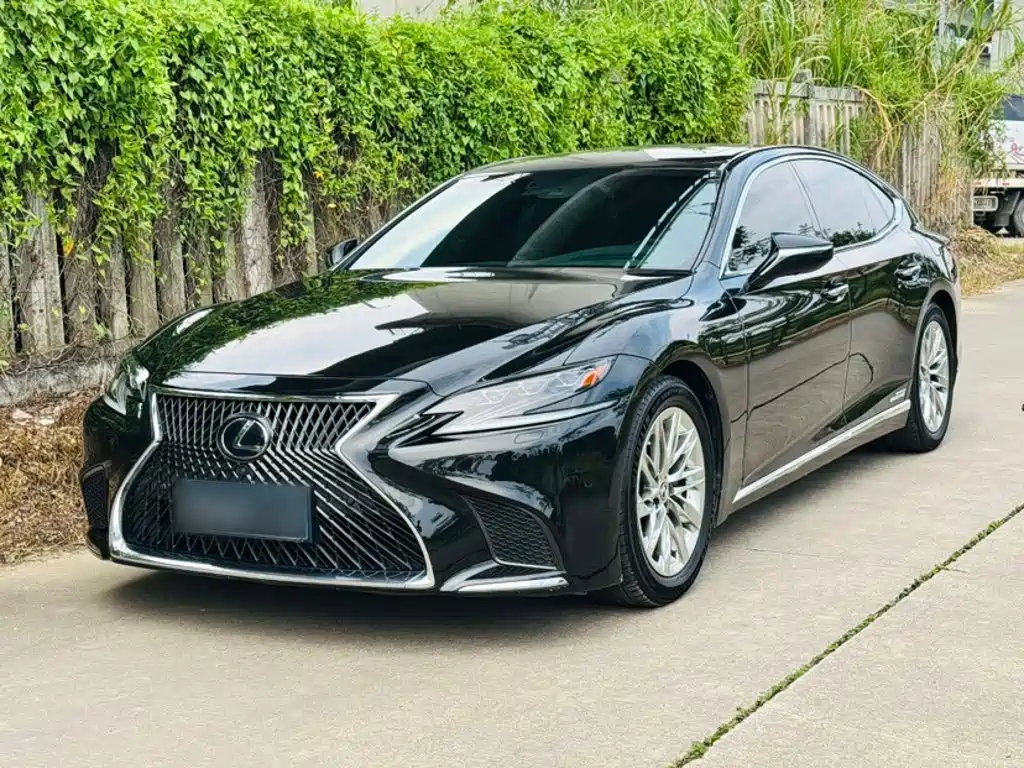 Lexus LS — фото 2