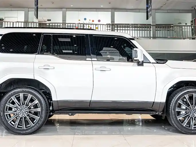 Lexus GX — фото 4
