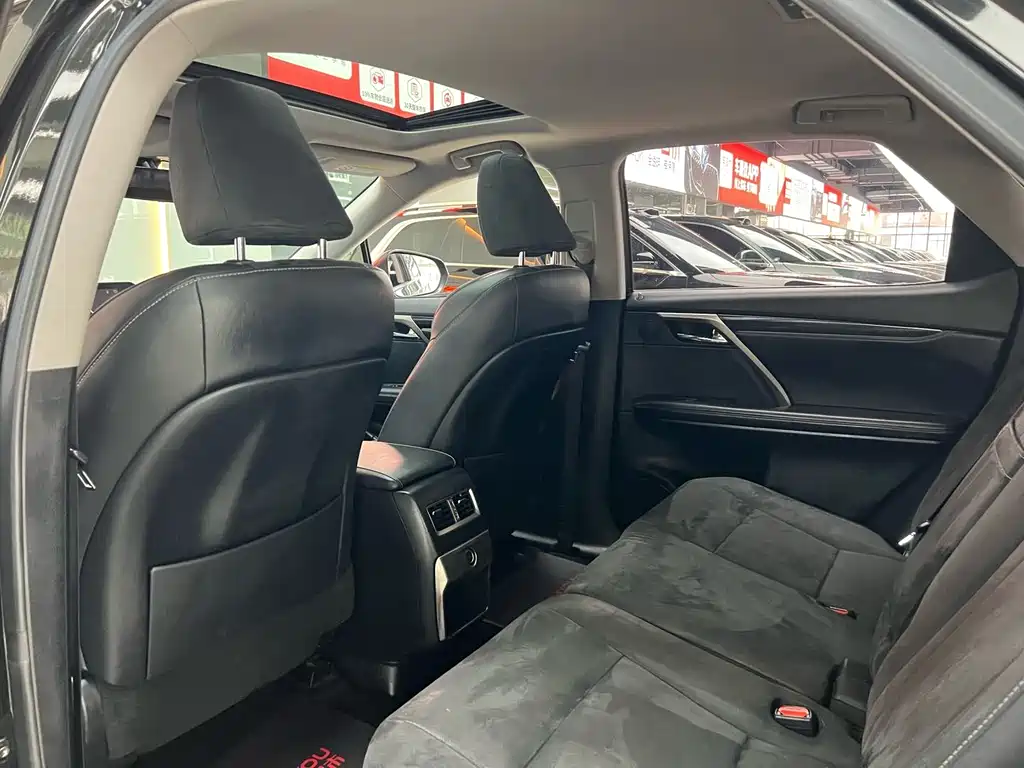 Lexus RX — фото 10