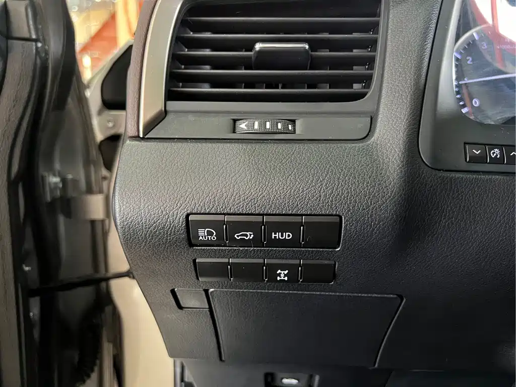 Lexus RX — фото 19