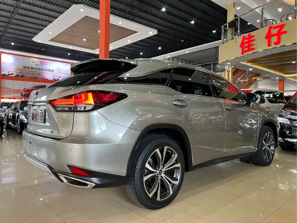 Lexus RX — фото 4