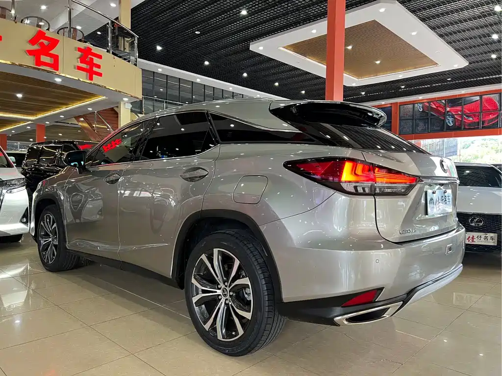Lexus RX — фото 6