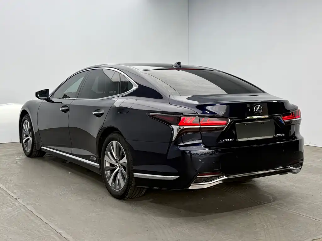 Lexus LS — фото 5