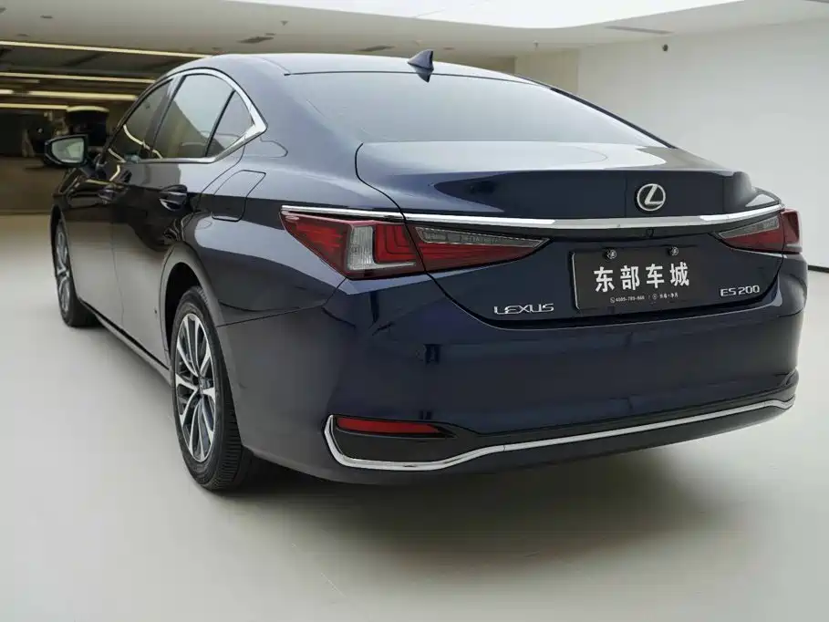 Lexus ES — фото 4