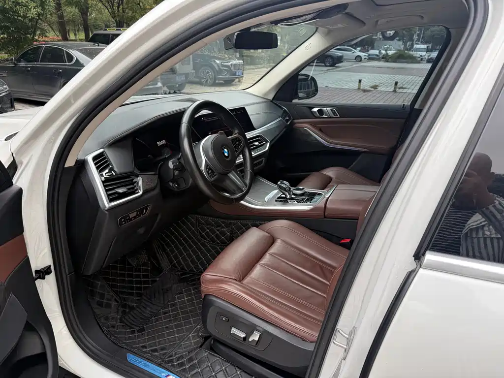 BMW X5 (Import) — фото 6