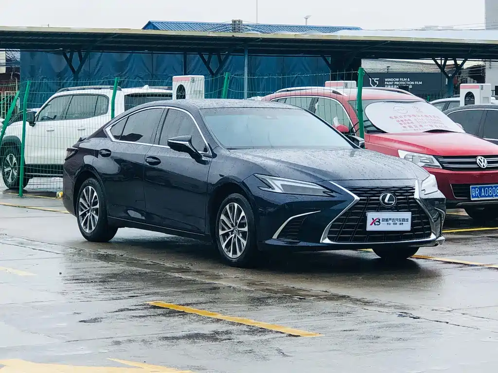 Lexus ES — фото 3