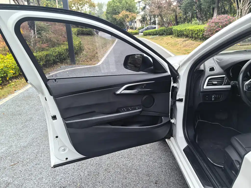 BMW 1 Series — фото 15