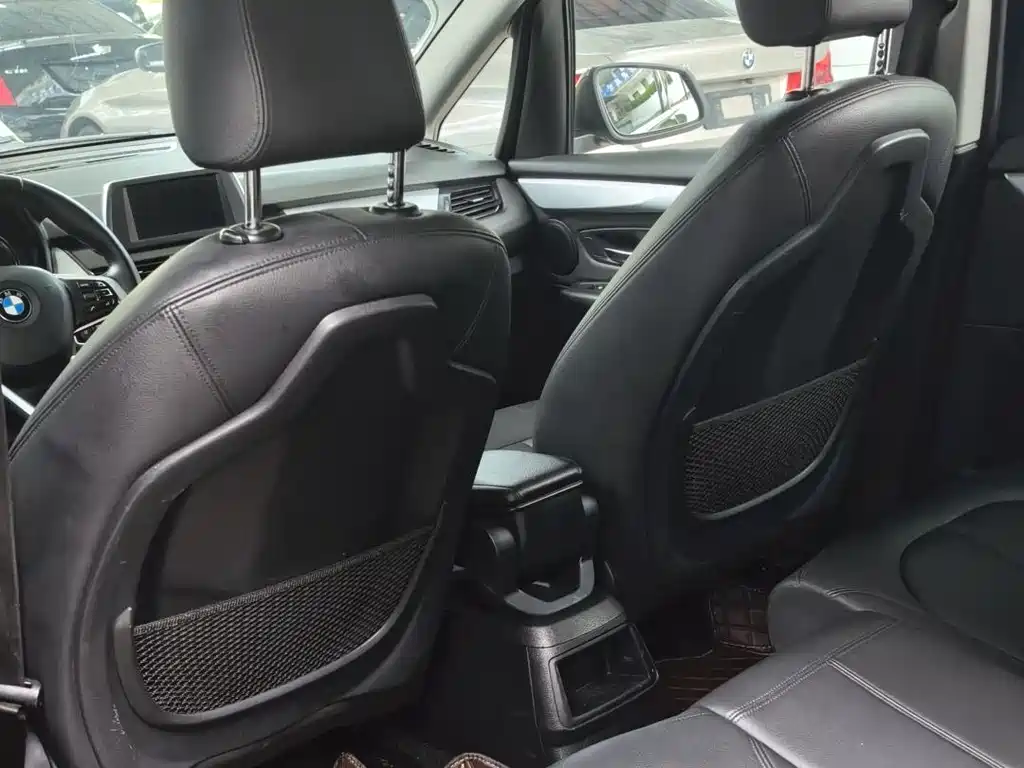 BMW 2 Series Gran Tourer — фото 9