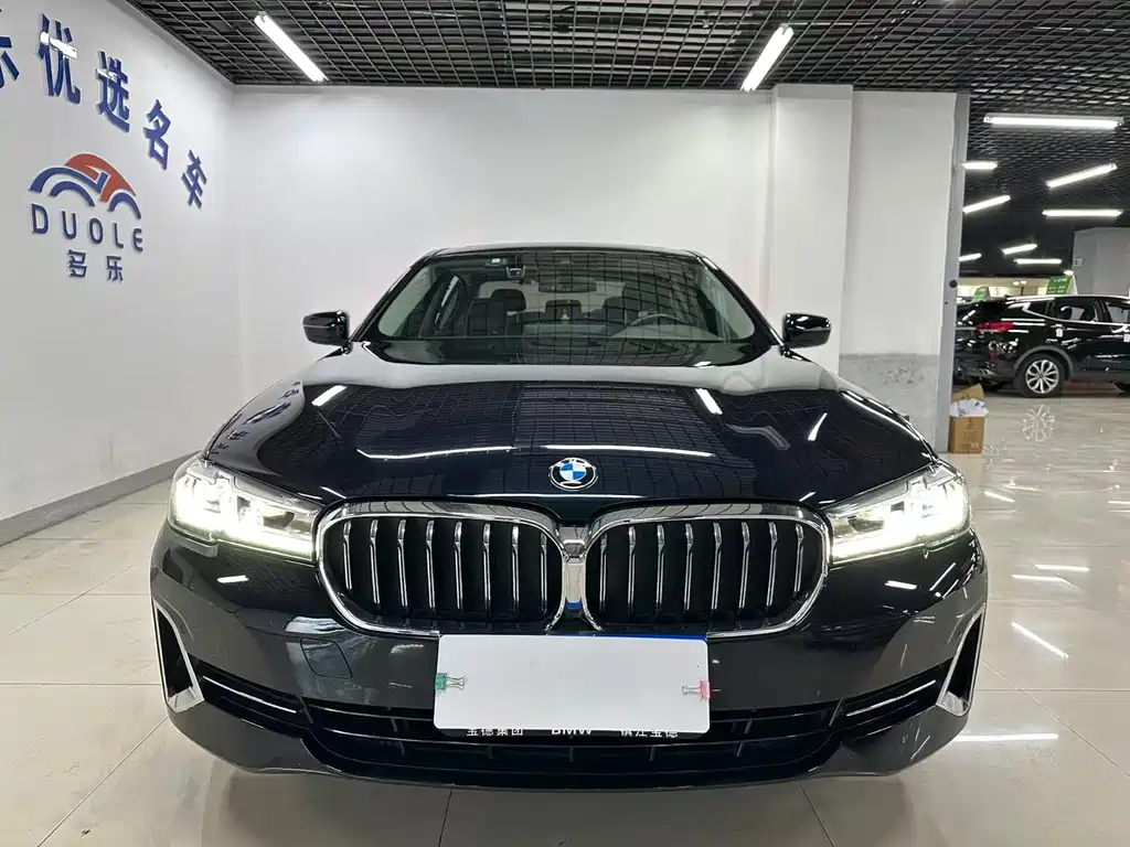 BMW 5 Series — фото 2