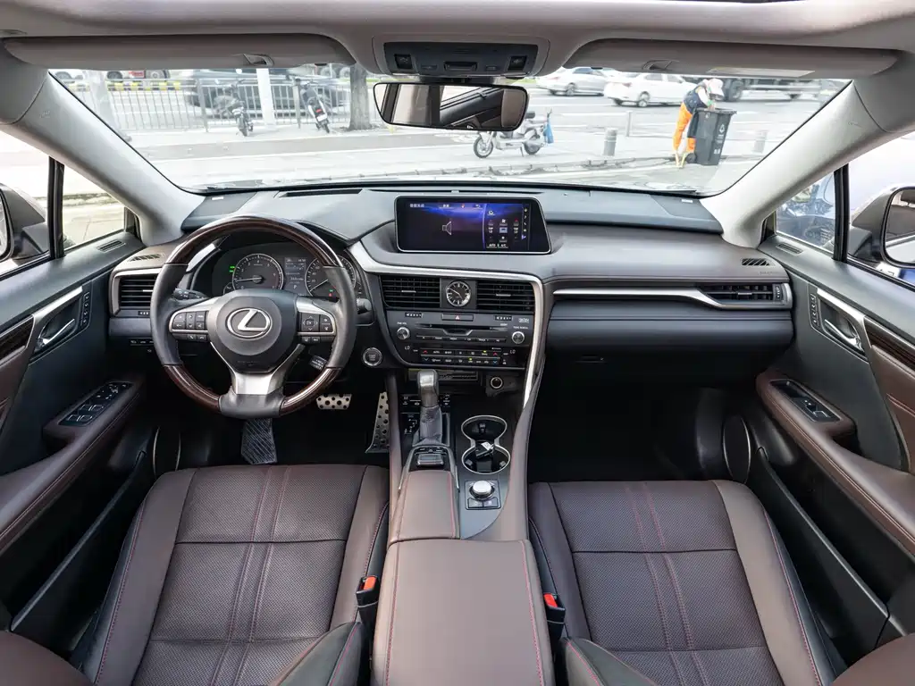Lexus RX — фото 13