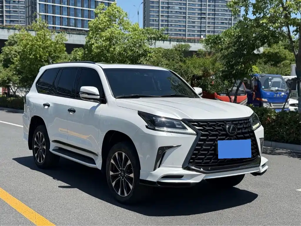 Lexus LX — фото 3