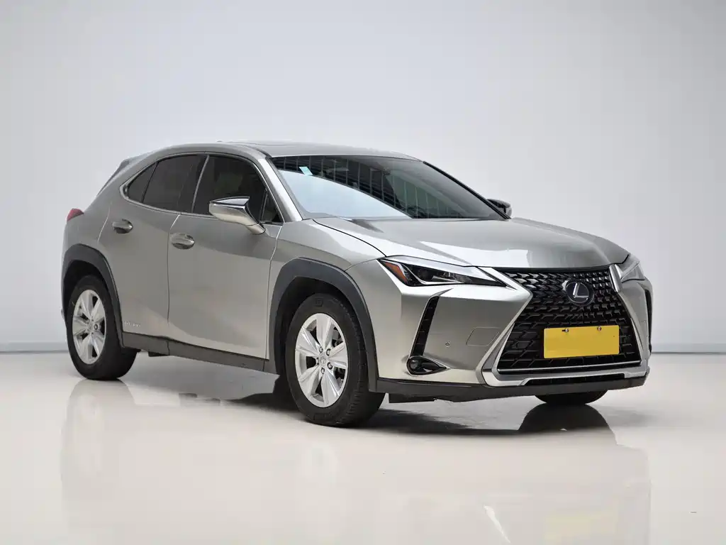 Lexus UX — фото 3