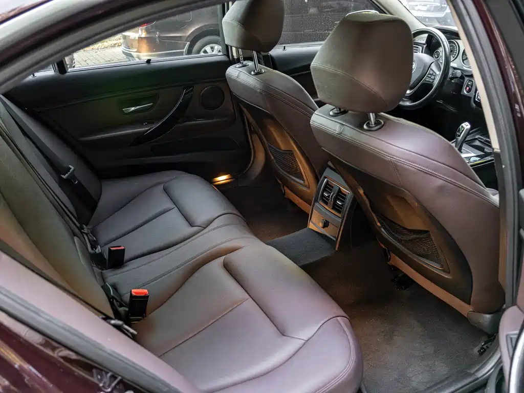 BMW 3 Series — фото 15