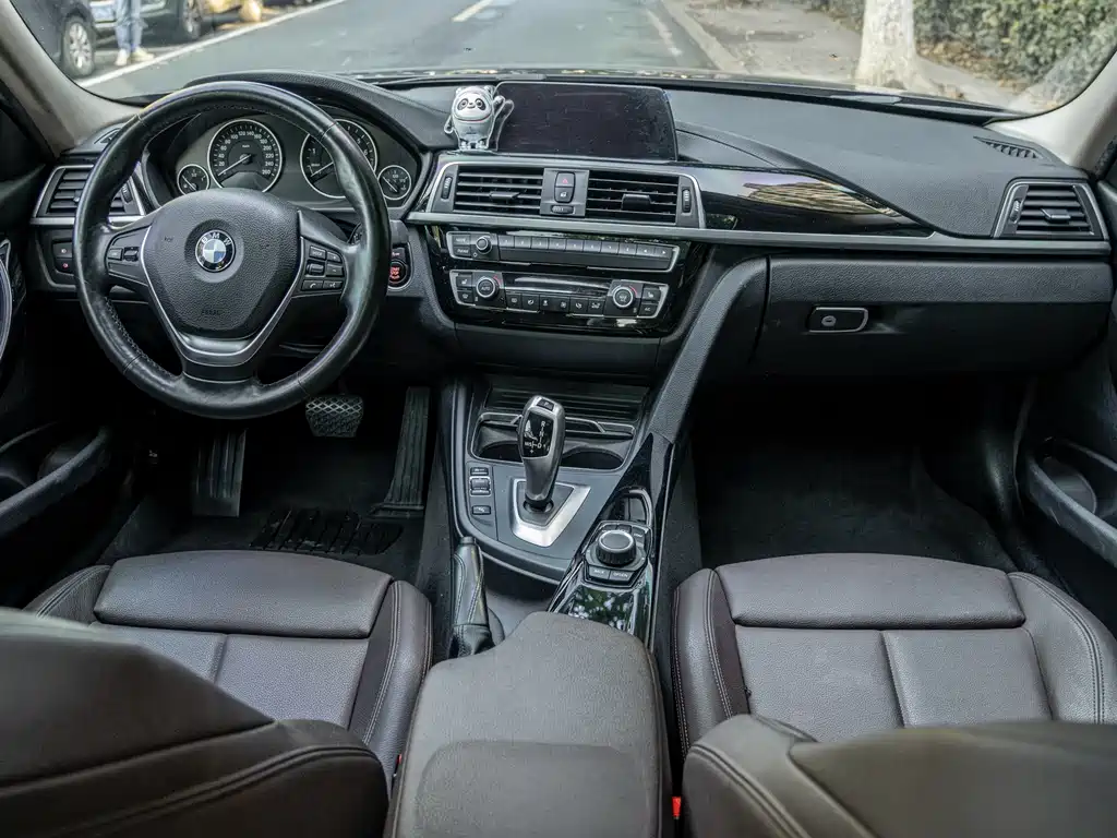 BMW 3 Series — фото 10