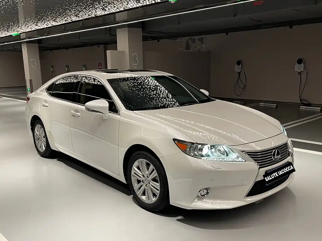 Lexus ES — фото 4